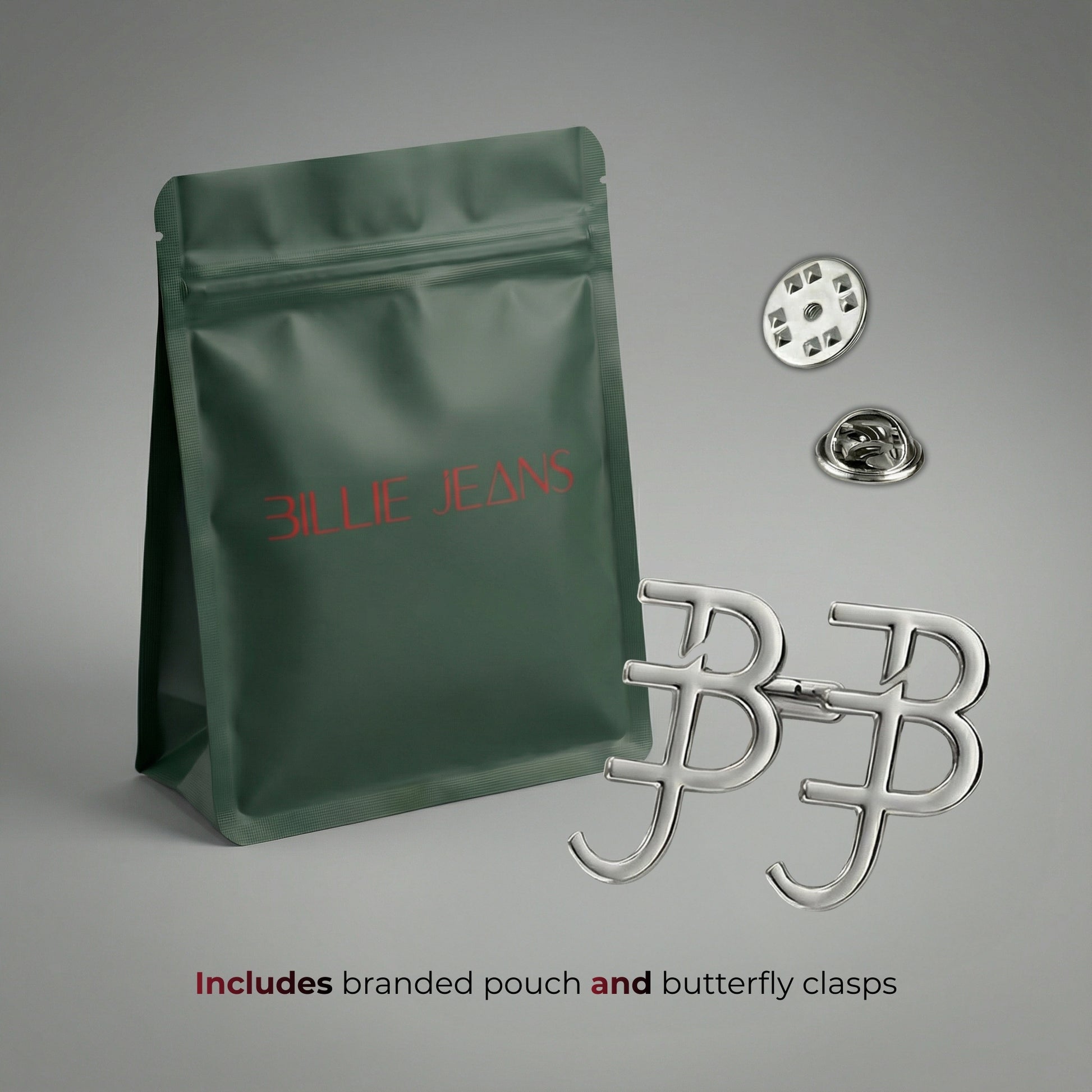 Groene merkzak met vlindersluitingen op een grijze achtergrond