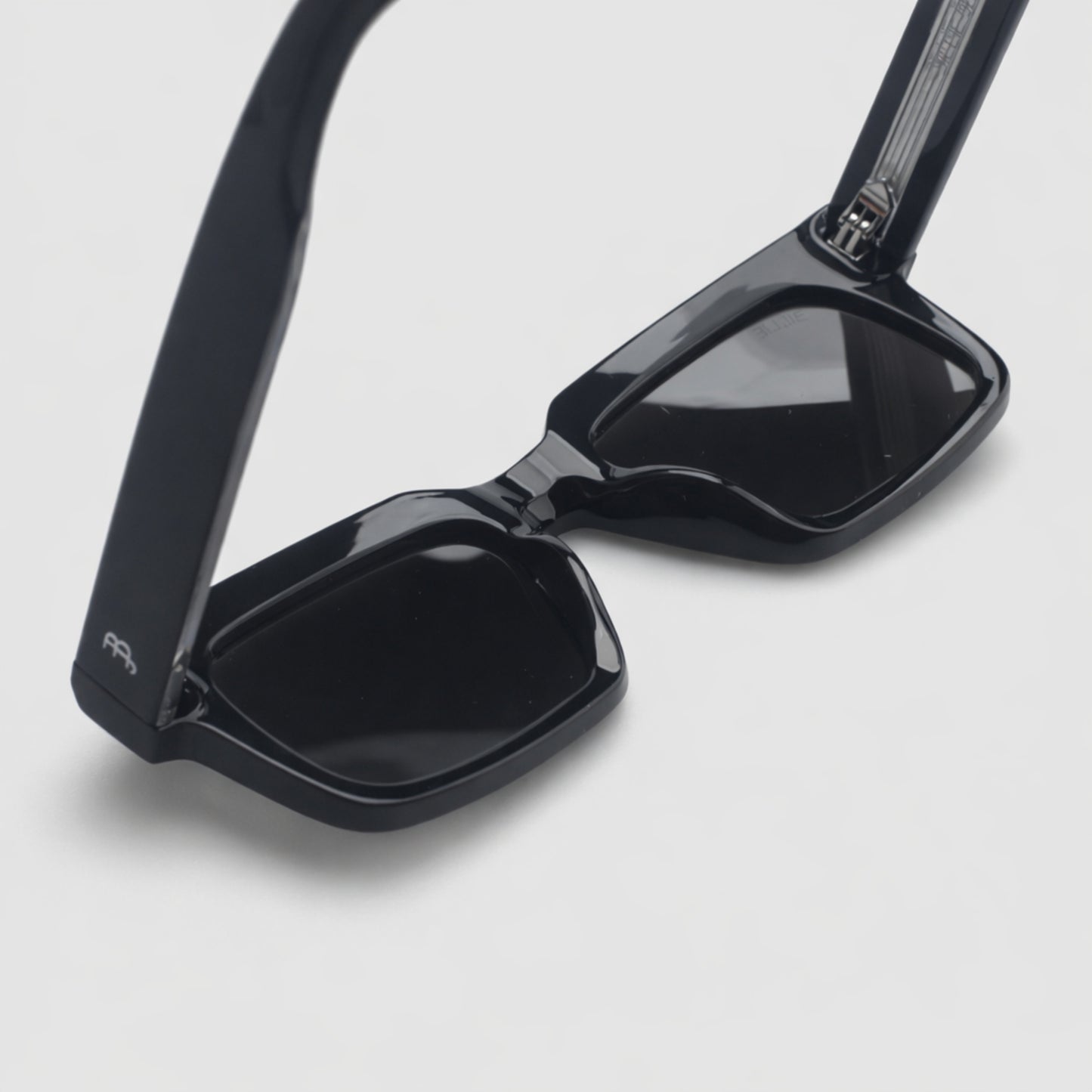 Billie Sunglasses Monarch